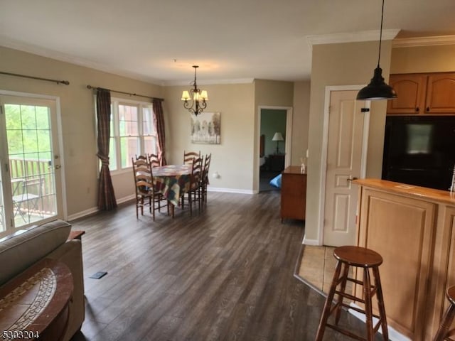 7-11 Maple Cres Unit 11, Vernon Twp, NJ 07462 - dining room with a chandelier, ornamental molding, and dark wood-style floors