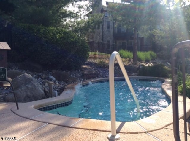 7-11 Maple Cres Unit 11, Vernon Twp, NJ 07462 - view of swimming pool