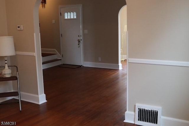 2132 Alberta Ave, Linden City, NJ 07036 - entryway with arched walkways and wood finished floors