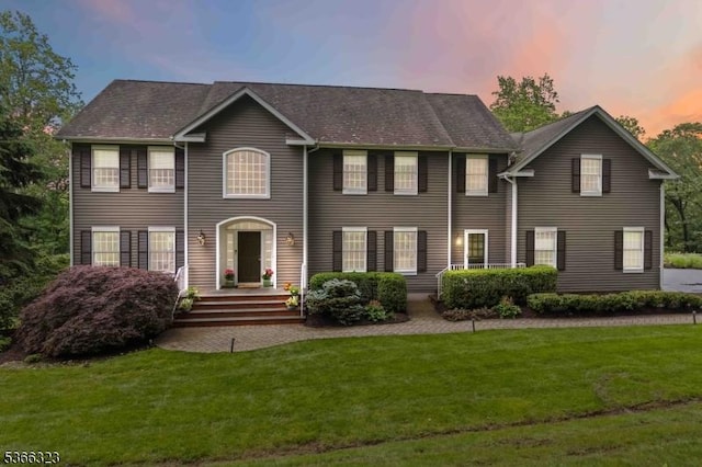 8 Forest Dr, Morris Twp, NJ 07960 - colonial house with a lawn