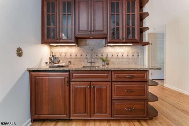 1 Craig Rd, Clinton Twp, NJ 08801 - indoor bar with backsplash and light wood-type flooring