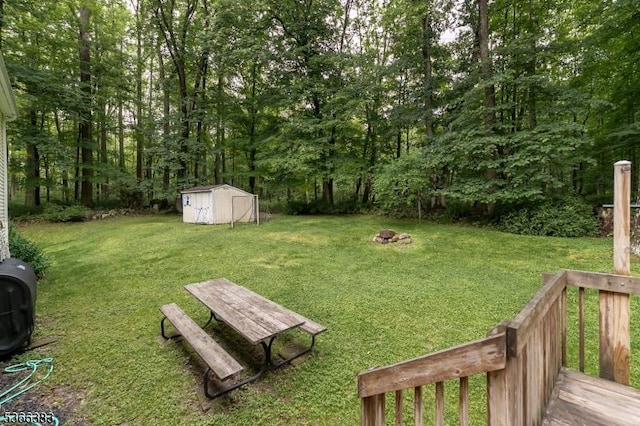 8 Ridge Rd, Independence Twp, NJ 07840 - view of green lawn featuring a storage shed and a wooden deck
