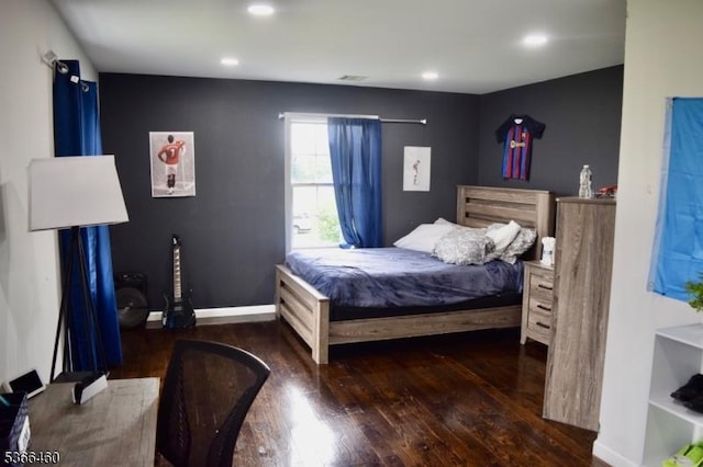 710 County Road 513, Alexandria Twp, NJ 08867 - bedroom featuring wood finished floors and recessed lighting