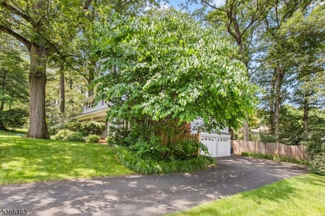 10 Cross Way, New Providence Boro, NJ 07974 - view of front of property with a garage and driveway