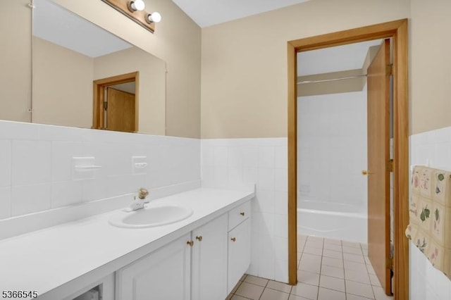 86 Underrock Rd, Sparta Twp, NJ 07871 - full bathroom featuring vanity, tile patterned floors, shower / washtub combination, and wainscoting