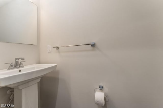 7 Harrier Ln, Washington Twp, NJ 07882 - bathroom with a sink