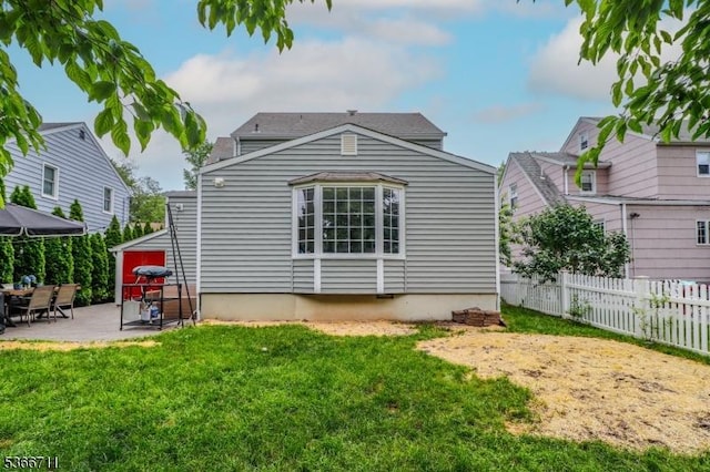 107 Oak Ln, Cranford Twp, NJ 07016 - back of house featuring a patio