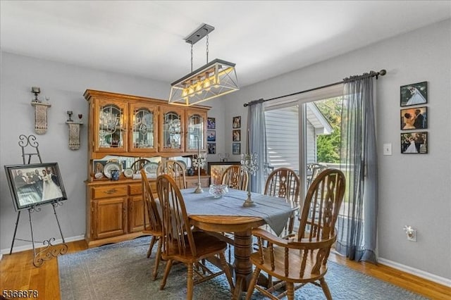 40 Lancelot Dr, Berkeley Heights Twp, NJ 07922 - dining space with wood finished floors and a chandelier