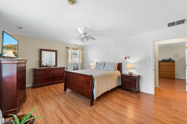 357 Minute Arms Rd, Union Twp, NJ 07083 - bedroom with light wood-style flooring and ceiling fan