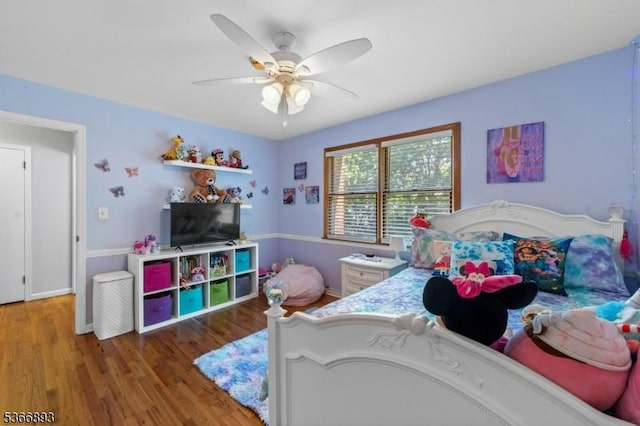 357 Minute Arms Rd, Union Twp, NJ 07083 - bedroom with wood finished floors and a ceiling fan