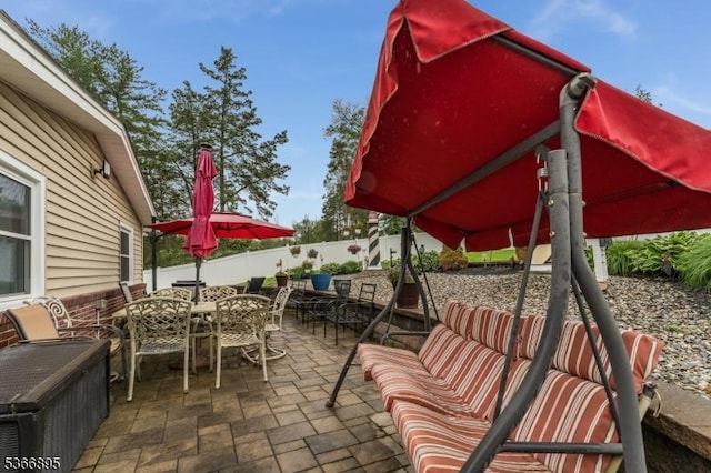 417 Mountain Rd, Readington Twp, NJ 08833 - fenced backyard featuring outdoor dining space and a patio