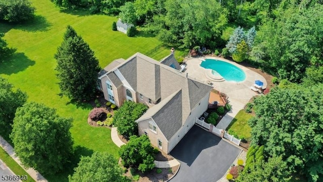 24 Montfort Dr, Montgomery Twp, NJ 08502 - view of subject property with a pool