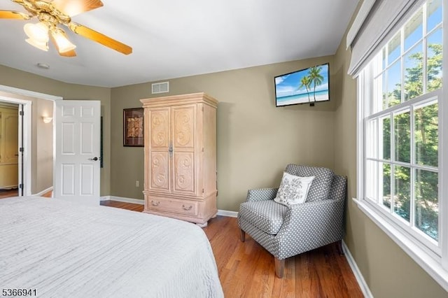 21 Partridge Rd, Readington Twp, NJ 08822 - bedroom with light wood finished floors and ceiling fan