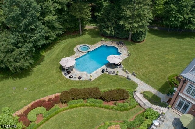 141 Mountaintop Rd, Bernardsville Boro, NJ 07924 - bird's eye view of a pool