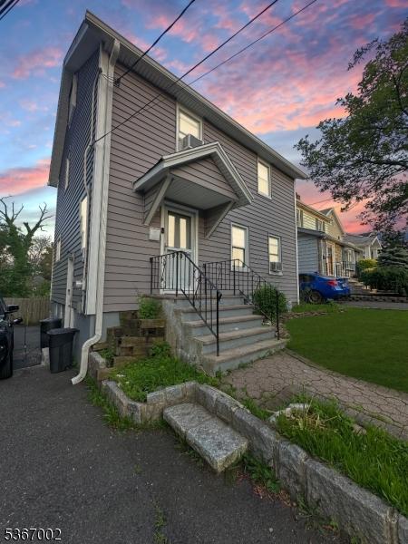 979 Lorraine Ave, Union Twp, NJ 07083 - view of front facade