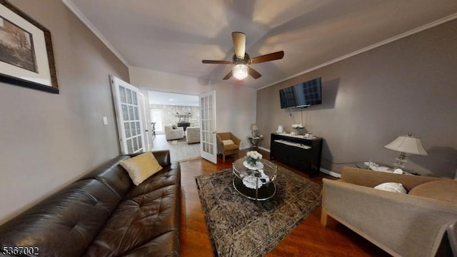 979 Lorraine Ave, Union Twp, NJ 07083 - living room featuring ornamental molding, a ceiling fan, and wood finished floors
