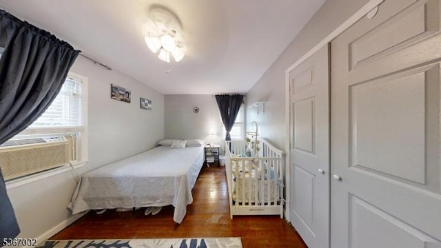 979 Lorraine Ave, Union Twp, NJ 07083 - bedroom with wood finished floors