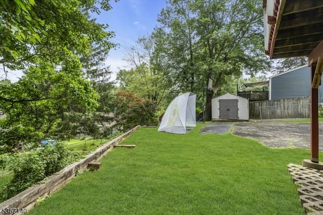 32 Mountain Heights Dr, Byram Twp, NJ 07871 - view of yard featuring a shed