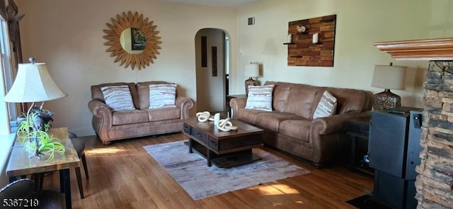 301 Ohio Ave, Pohatcong Twp, NJ 08865 - living room featuring arched walkways and wood finished floors