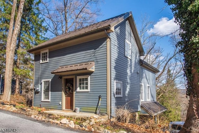28 Middle Valley Rd, Washington Twp, NJ 07853 - view of front of home