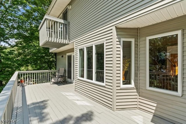 129 W Lake Shore Dr, Rockaway Twp, NJ 07866 - view of wooden terrace