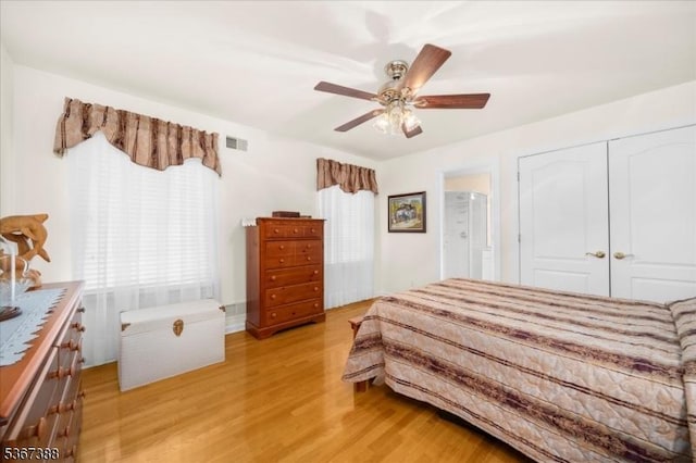 3 Stanbury Ln, Kingwood Twp, NJ 08825 - bedroom featuring light wood-style floors, a closet, and a ceiling fan
