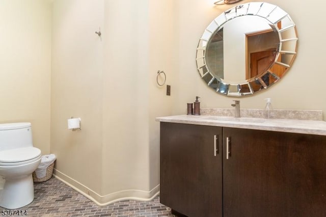 39 Crescent Dr, Morris Twp, NJ 07960 - bathroom with vanity and toilet