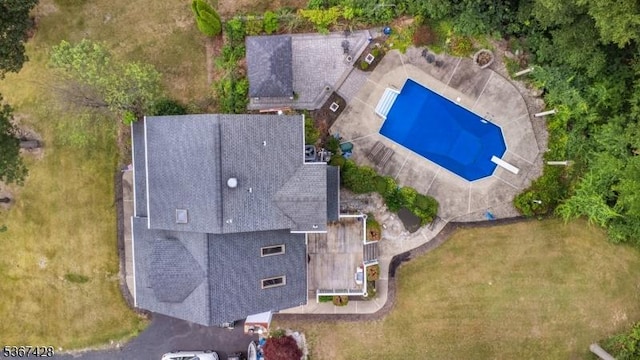 14 Windjammer Dr, Jefferson Twp, NJ 07849 - view from above of property with a pool