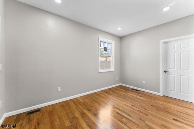 331 W Ln, Clark Twp, NJ 07066 - spare room featuring light wood-style floors and recessed lighting