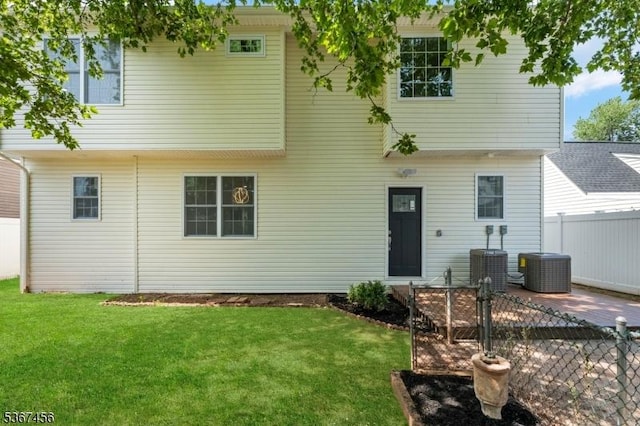 331 W Ln, Clark Twp, NJ 07066 - rear view of house featuring a patio