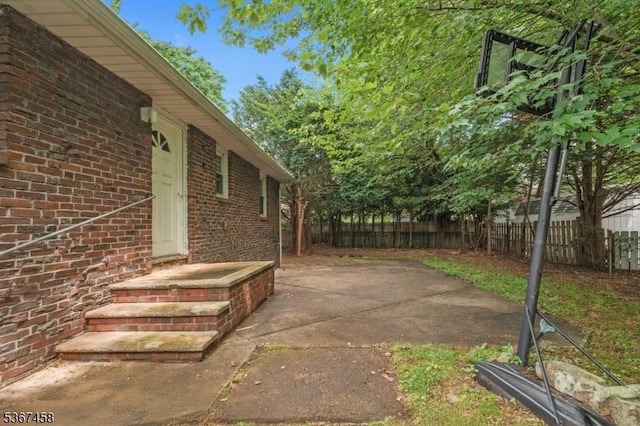 917 Tompkins Ave, South Plainfield Boro, NJ 07080 - view of patio / terrace
