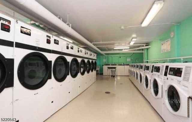 285 Aycrigg Ave Unit 22D, Passaic City, NJ 07055 - community laundry room with independent washer and dryer