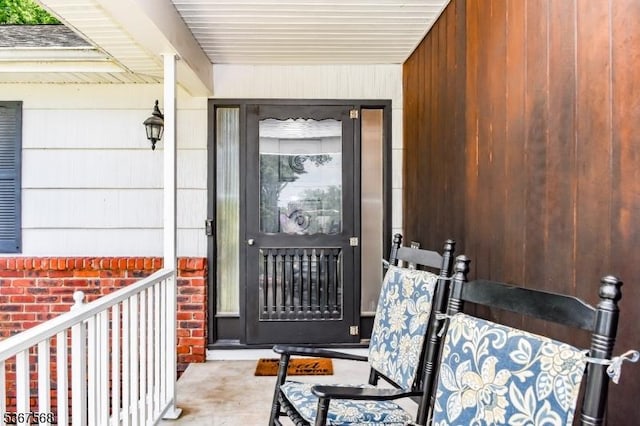 4 Parkway E, Caldwell Boro Twp, NJ 07006 - view of exterior entry with a porch