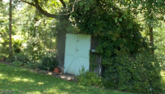 39 Stillwater Rd, Hardwick Twp, NJ 07825 - view of shed