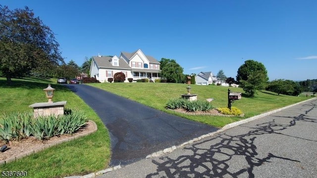 10 Links Ct, Sparta Twp, NJ 07871 - traditional-style home featuring a front lawn