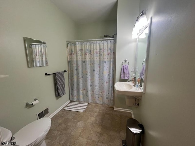 1002 Deerhaven Ter, Lopatcong Twp, NJ 08886 - full bath featuring a shower with shower curtain