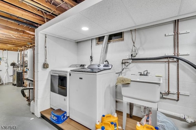 2 Angus Ln, Blairstown Twp, NJ 07825 - washroom with washer and clothes dryer
