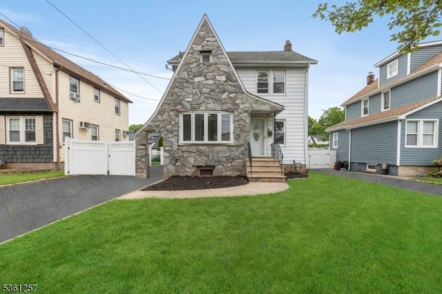 910 Caldwell Ave, Union Twp, NJ 07083 - view of front of property with a chimney, entry steps, and a gate