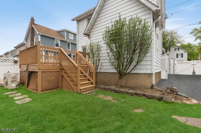 910 Caldwell Ave, Union Twp, NJ 07083 - back of property with stairway and a deck