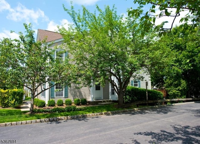425 Diablo Ct, Mahwah Twp, NJ 07430 - view of obstructed view of property