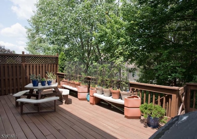 425 Diablo Ct, Mahwah Twp, NJ 07430 - wooden deck featuring outdoor lounge area