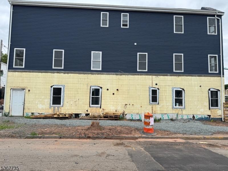 283 Rhode Island Ave Unit 2, East Orange City, NJ 07018 - view of building exterior