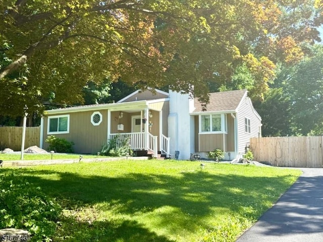 11 Oak Tree Ln, Sparta Twp, NJ 07871 - view of front of home with covered porch