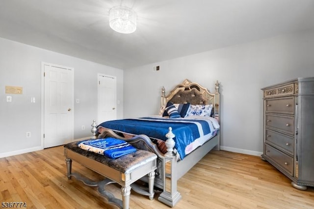 5 Peppermint Hill Rd, North Brunswick Twp, NJ 08902 - bedroom featuring light wood-style flooring and baseboards