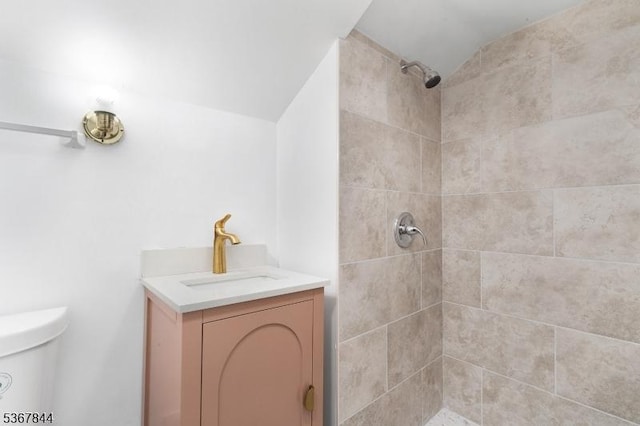 19 Pleasant View Ave, Washington Twp, NJ 07882 - bathroom featuring lofted ceiling, tiled shower, and vanity