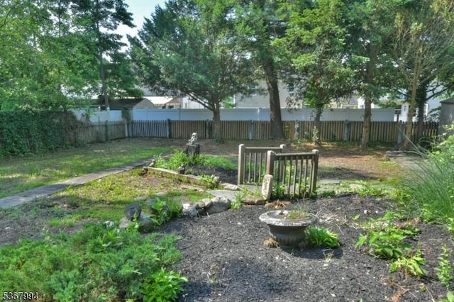 36 Grove St, Waldwick Boro, NJ 07463 - view of yard