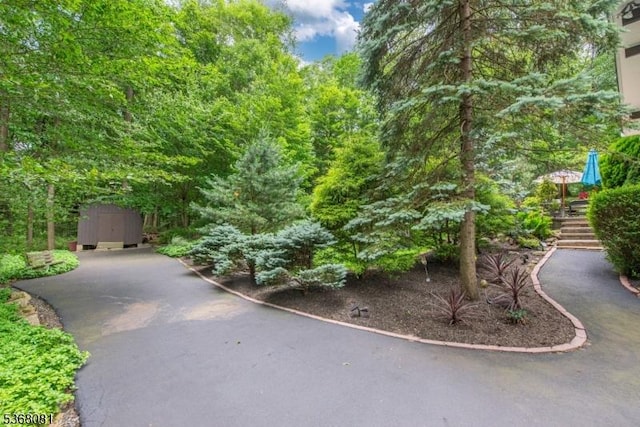 7 Deer Ct, Chester Twp, NJ 07930 - view of home's community