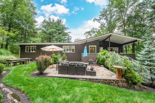 7 Deer Ct, Chester Twp, NJ 07930 - back of house with an outdoor hangout area, a patio area, and a lawn