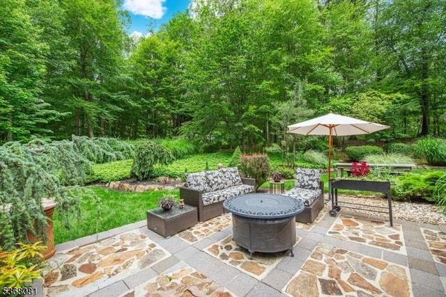 7 Deer Ct, Chester Twp, NJ 07930 - view of patio featuring an outdoor hangout area