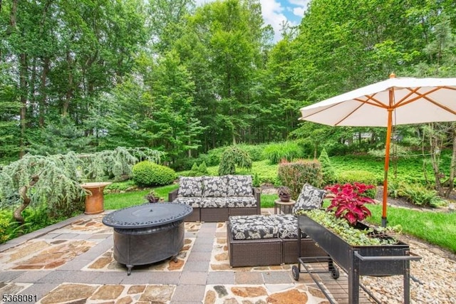 7 Deer Ct, Chester Twp, NJ 07930 - view of patio / terrace featuring an outdoor living space with a fire pit